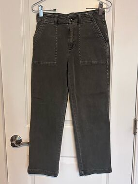 Faherty Women's Utility Pants in the color Washed Black